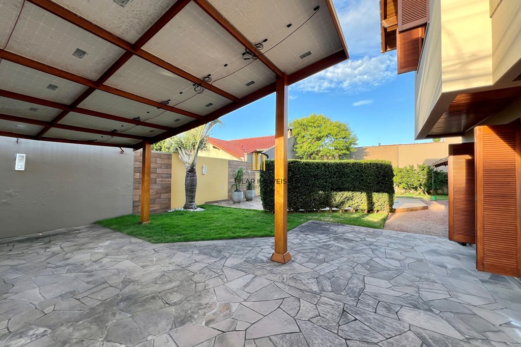 Casa 4 dormitórios no bairro Moinhos de Vento