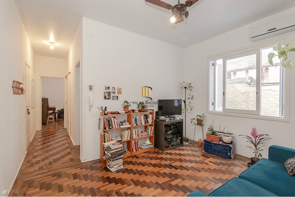 Apartamento 2 dormitórios no bairro Bom Fim