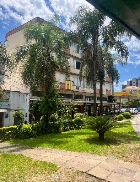 Apto de 02 dorm + dep, 02 banhos, sala, cozinha, área,  junto ao viaduto Obirici