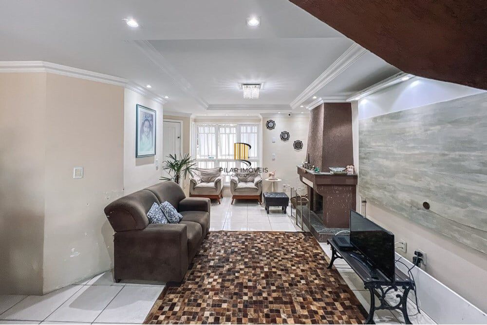 Casa 4 dormitórios no bairro São Luis