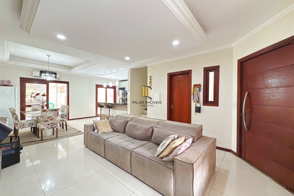 Casa de Condomínio 3 dormitórios no bairro Hípica