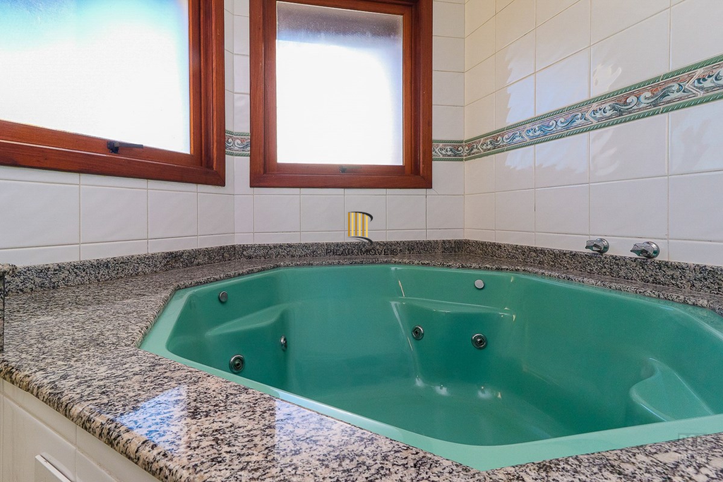 Casa de Condomínio 4 dormitórios no bairro Chácara das Pedras