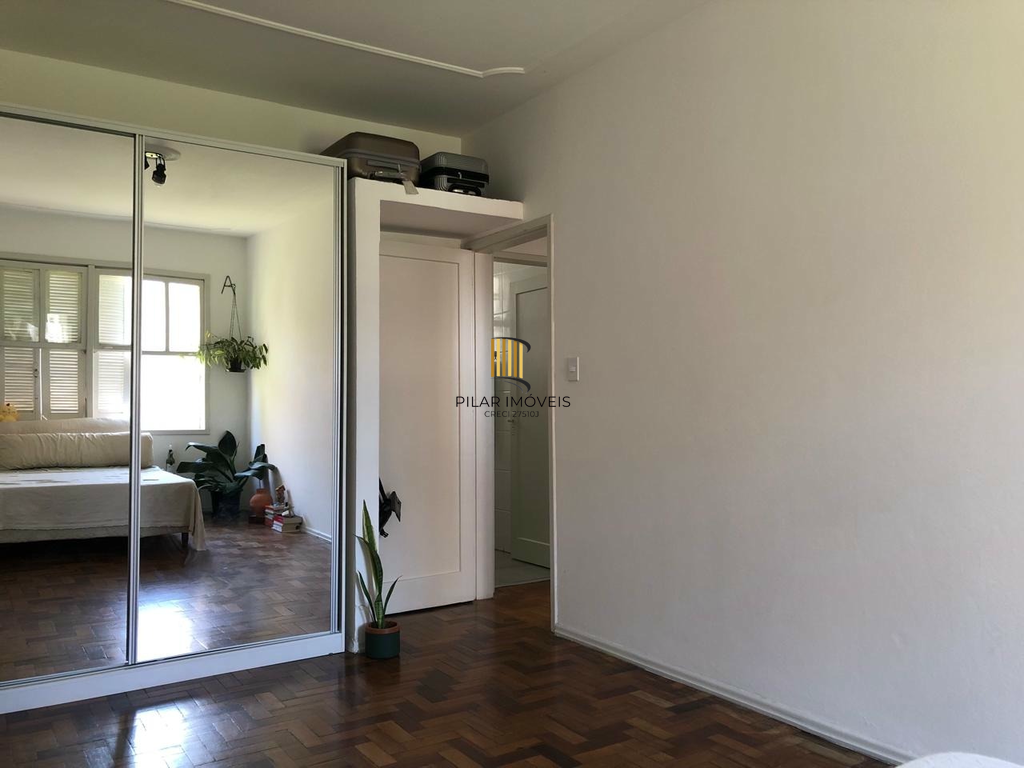 Apartamento 2 dormitórios no bairro Bom Fim