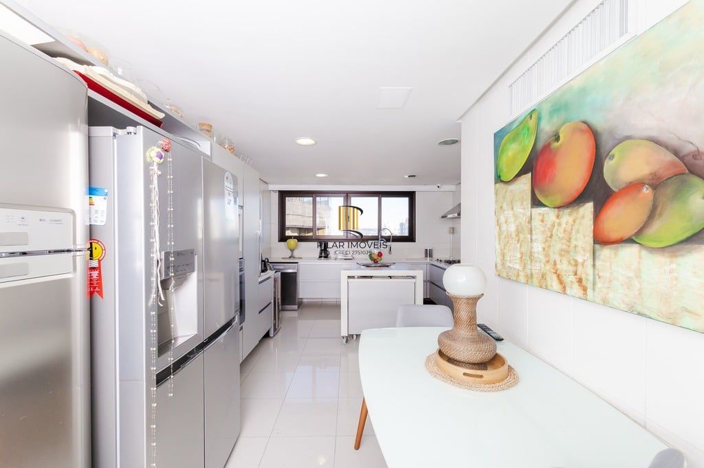 Apartamento 4 dormitórios no bairro Bela Vista