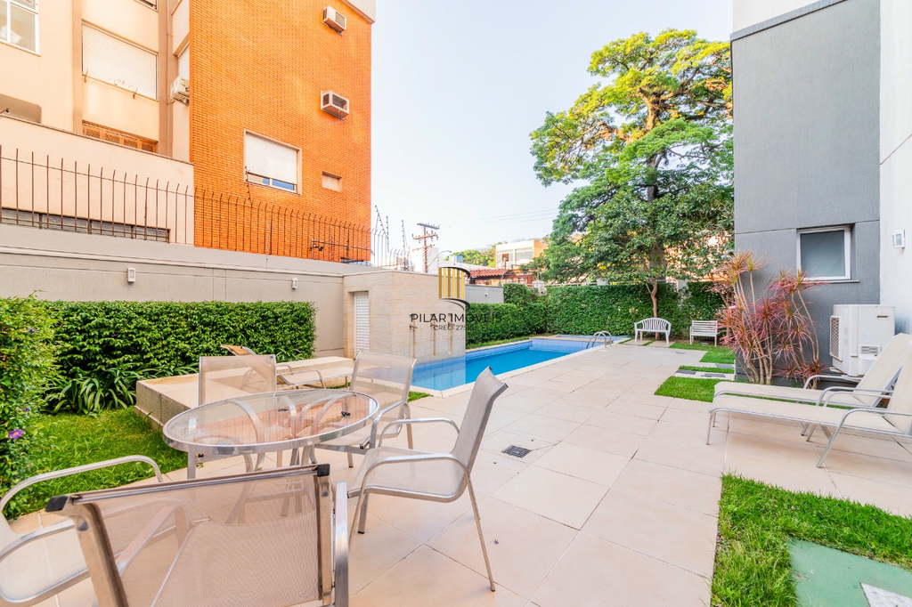 Apartamento 2 dormitórios no bairro Azenha