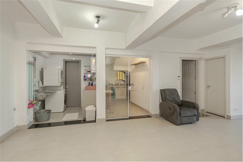 Casa 4 dormitórios no bairro Vila Assunção