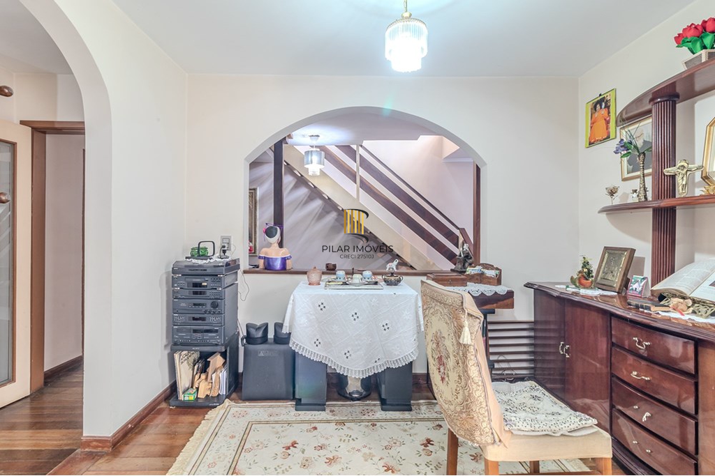 Casa 3 dormitórios no bairro Chácara das Pedras