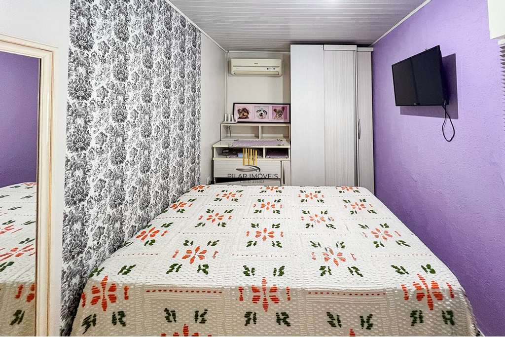 Casa 2 dormitórios no bairro Guajuviras