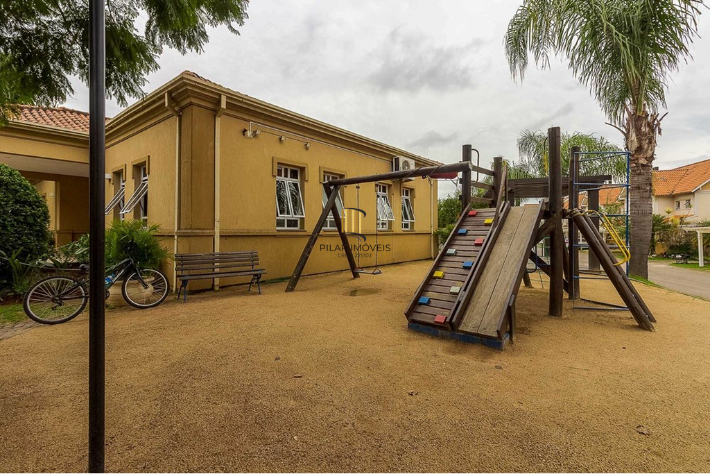 Casa de Condomínio 4 dormitórios no bairro Sarandi