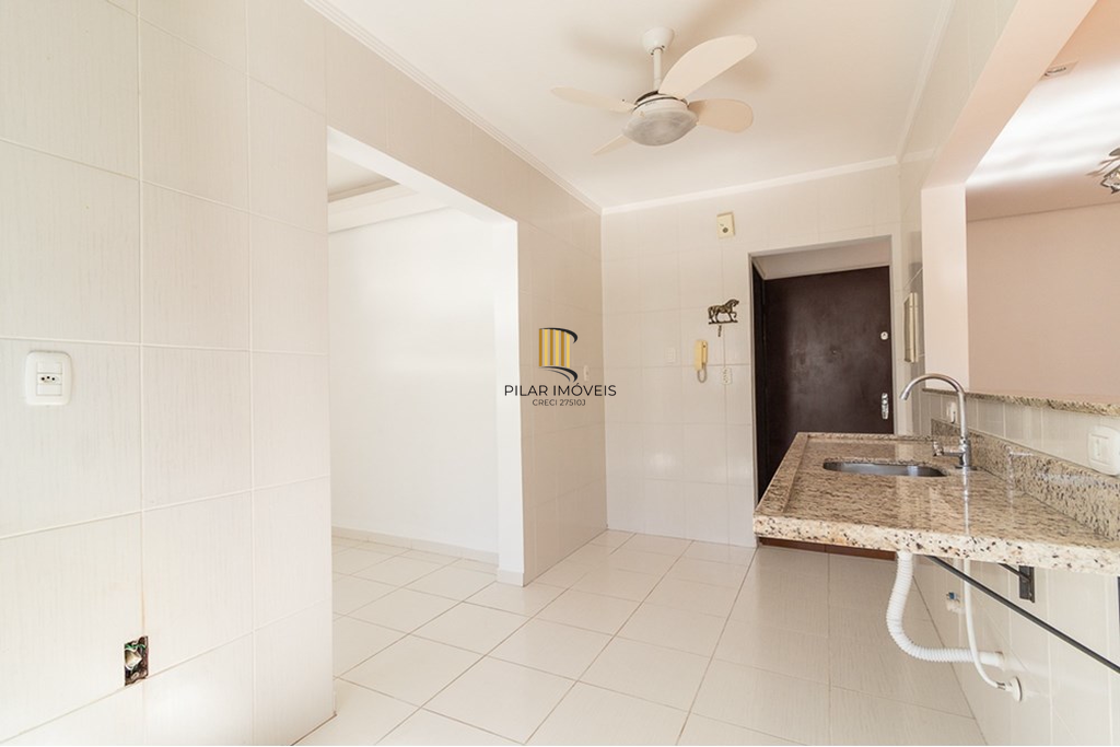 Apartamento 2 dormitórios no bairro Vila Ipiranga