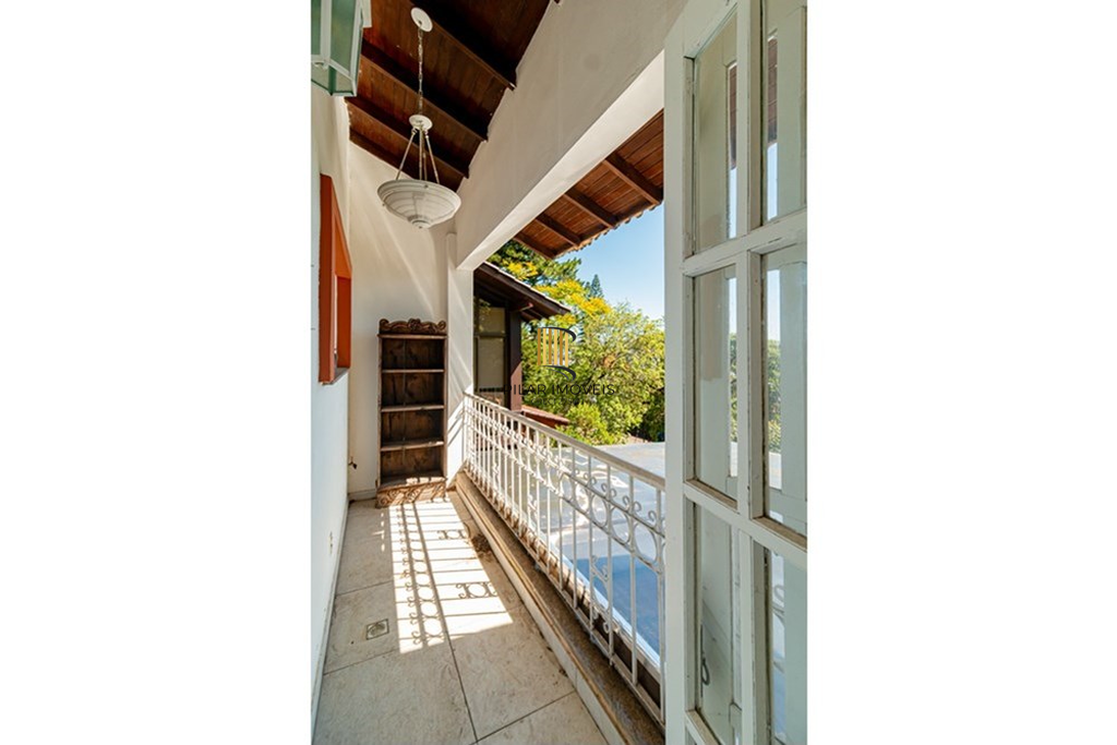 Casa 4 dormitórios no bairro Chácara das Pedras