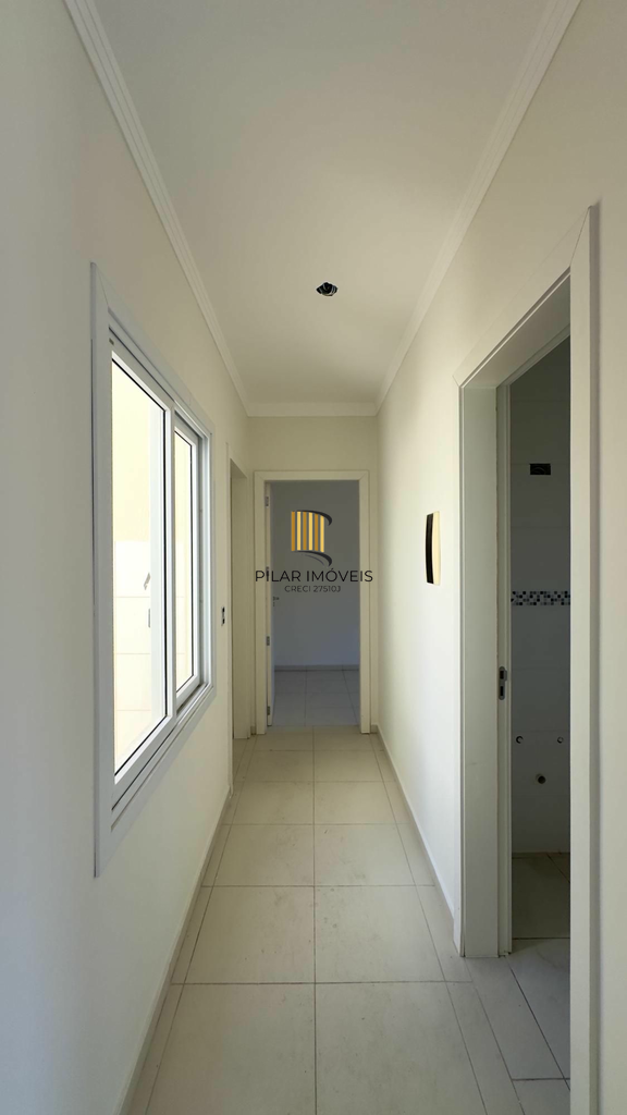 Casa de Condomínio 2 dormitórios no bairro Olaria