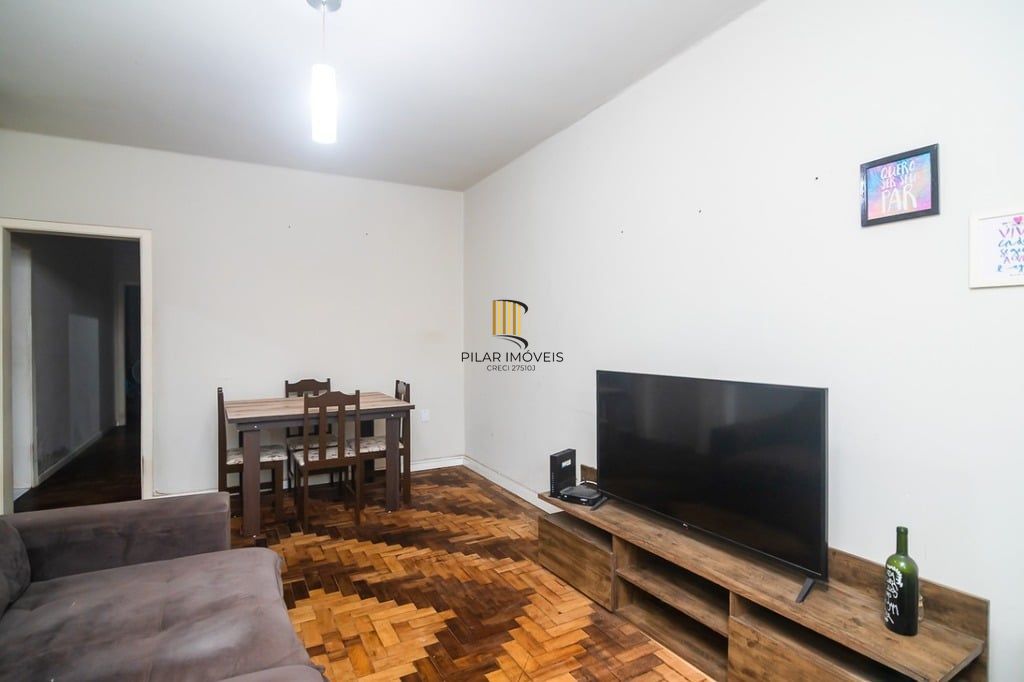 Apartamento 2 dormitórios no bairro Azenha