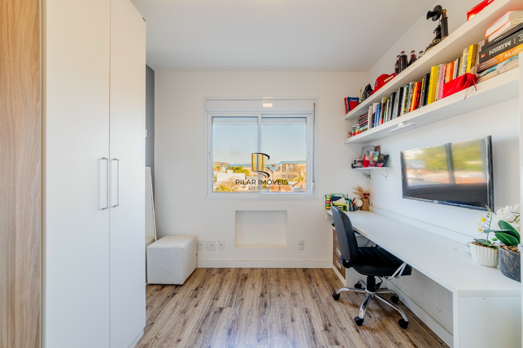 Apartamento 2 dormitórios no bairro Azenha