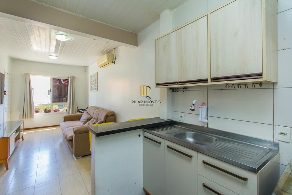 Casa de Condomínio 3 dormitórios no bairro Olaria