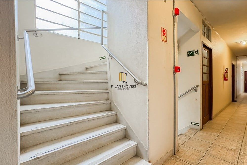Apartamento 2 dormitórios no bairro Floresta