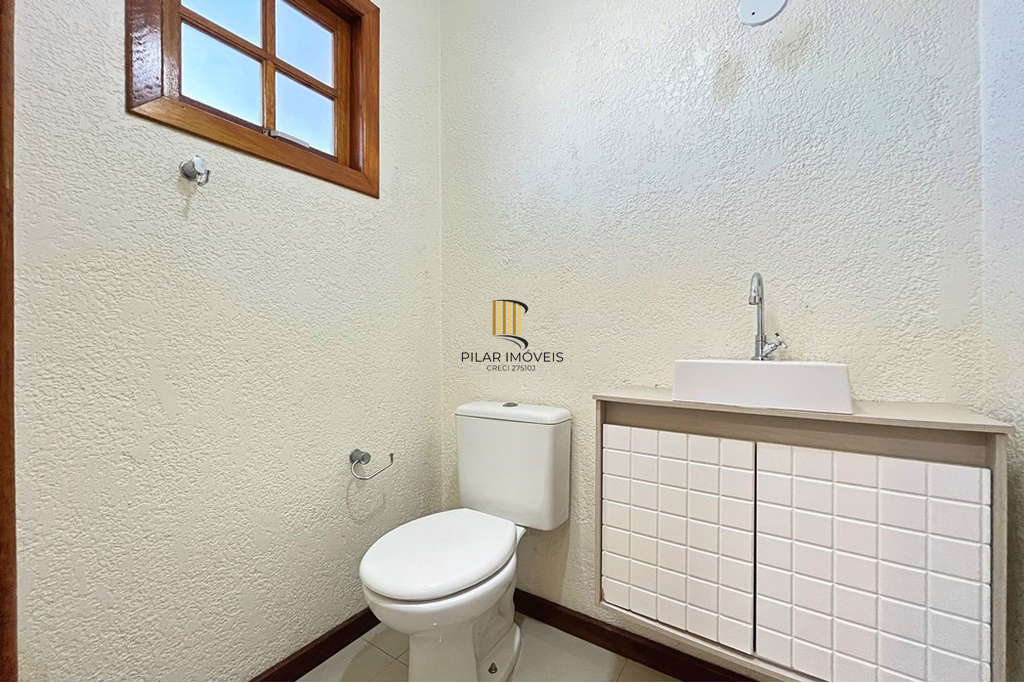 Casa 3 dormitórios no bairro Espírito Santo