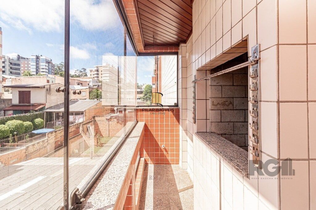 Apartamento 3 dormitórios no bairro Menino Deus