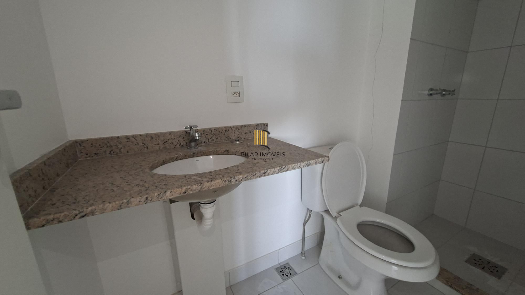 Apto 3 Dormitórios, sendo 01 suíte, 01 vaga, vista definitiva, Bairro Humaitá