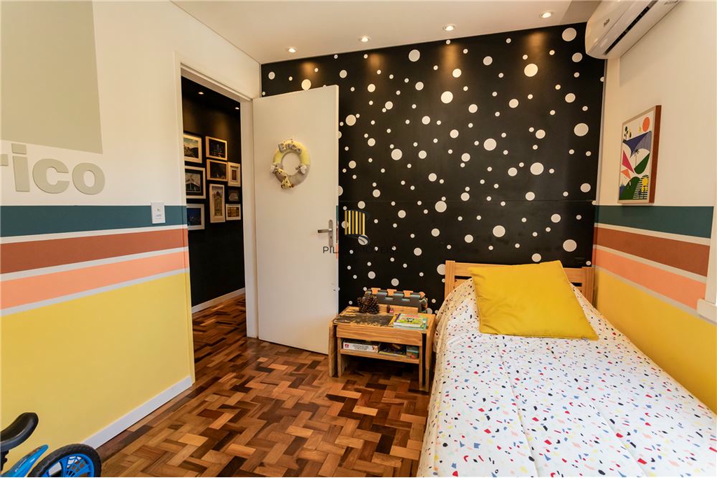 Apartamento 2 dormitórios no bairro Humaitá