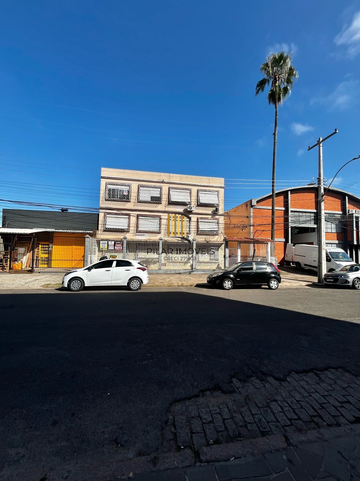02 dormitórios, bairro Santa Maria Gorethi, sala enorme, cozinha e banheiro, aceita financiamento - Pilar Imóveis