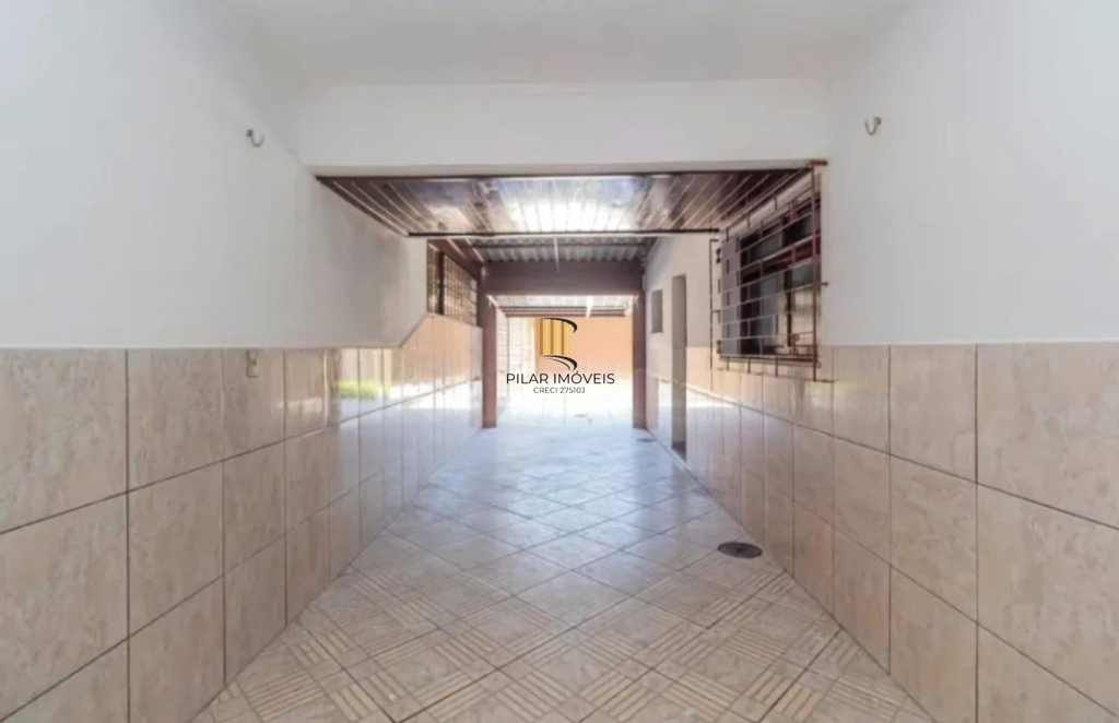 Casa 3 dormitórios no bairro Sarandi