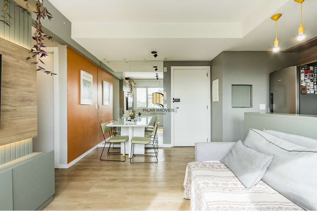 Apartamento 2 dormitórios no bairro Azenha