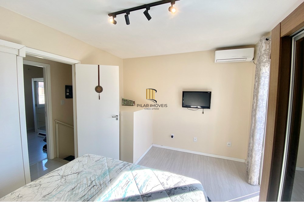 Casa 2 dormitórios no bairro Olaria