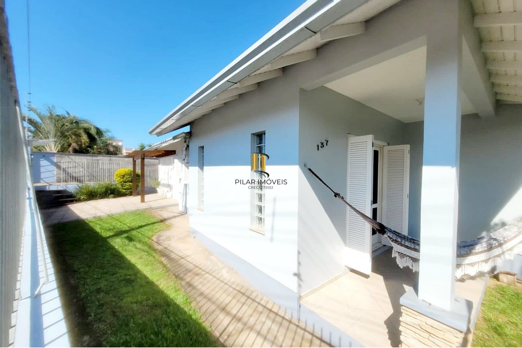 Casa 3 dormitórios no bairro Centro