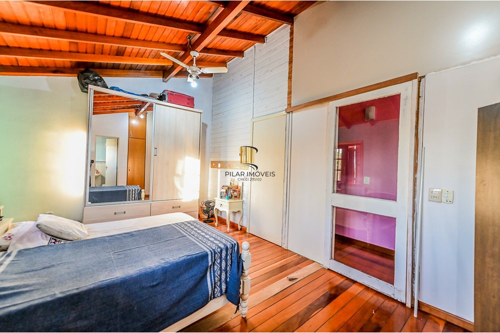 Casa de Condomínio 4 dormitórios no bairro Santa Tereza