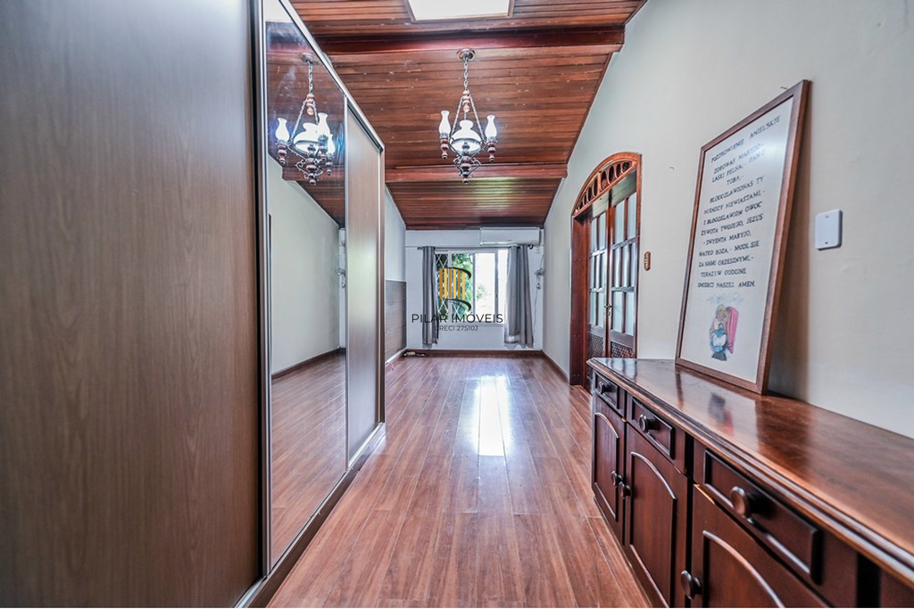 Casa de Condomínio 4 dormitórios no bairro Santa Tereza