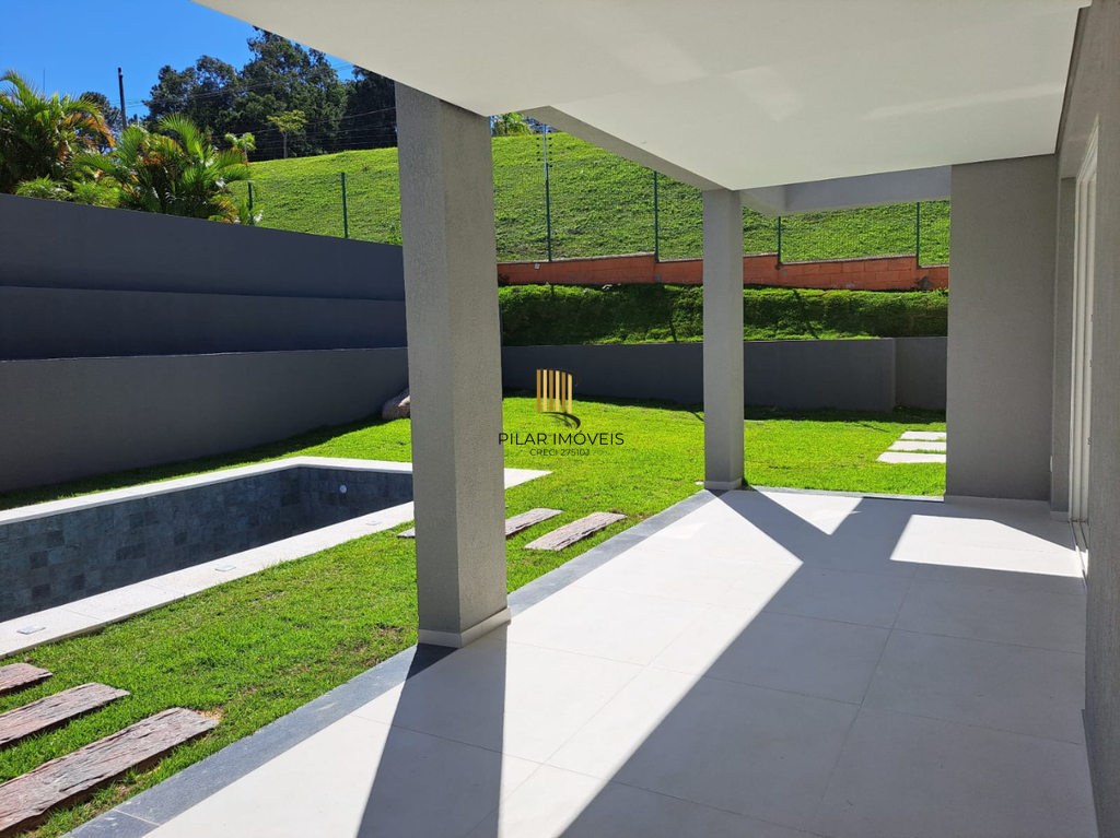 Casa de Condomínio 3 dormitórios no bairro Vila Nova