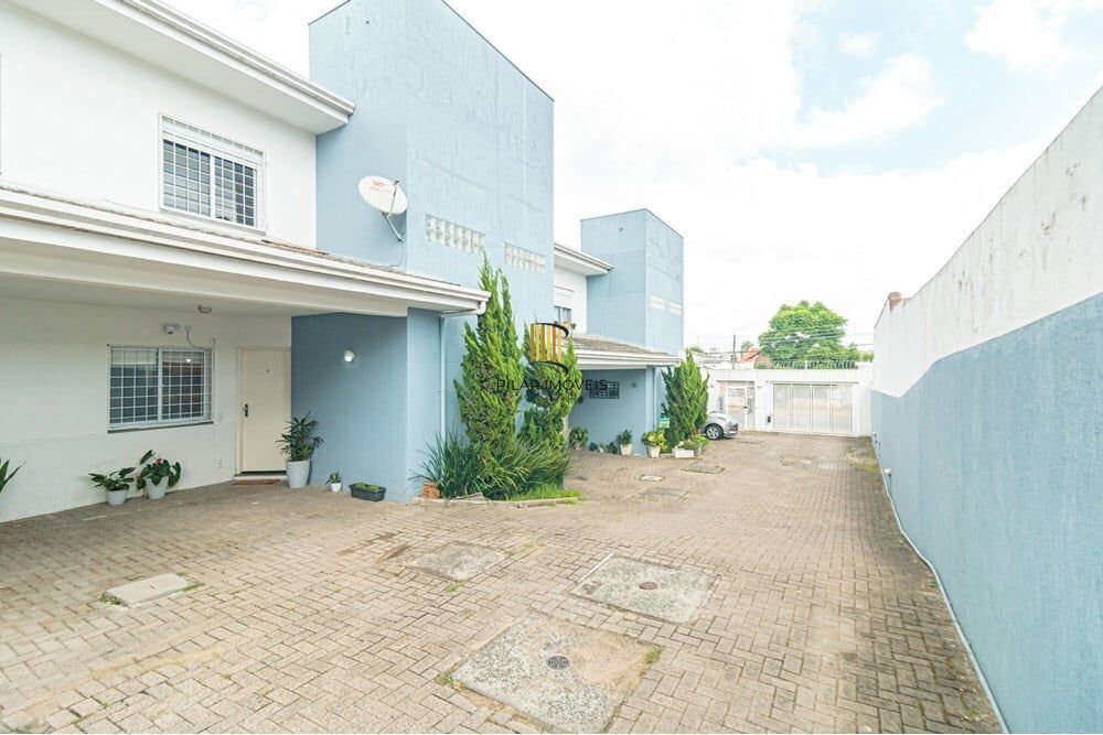 Casa 2 dormitórios no bairro Jardim Carvalho