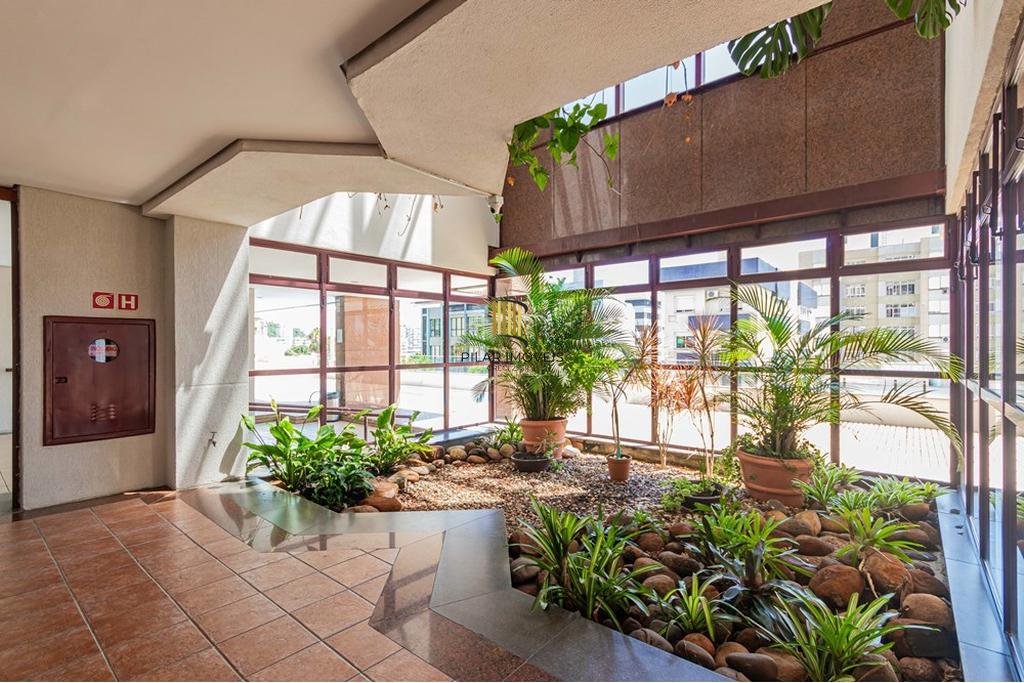 Apartamento 3 dormitórios no bairro Menino Deus