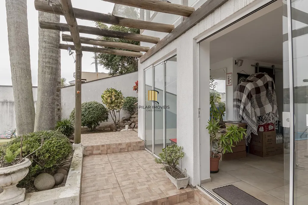 Casa de Condomínio 3 dormitórios no bairro Nonoai