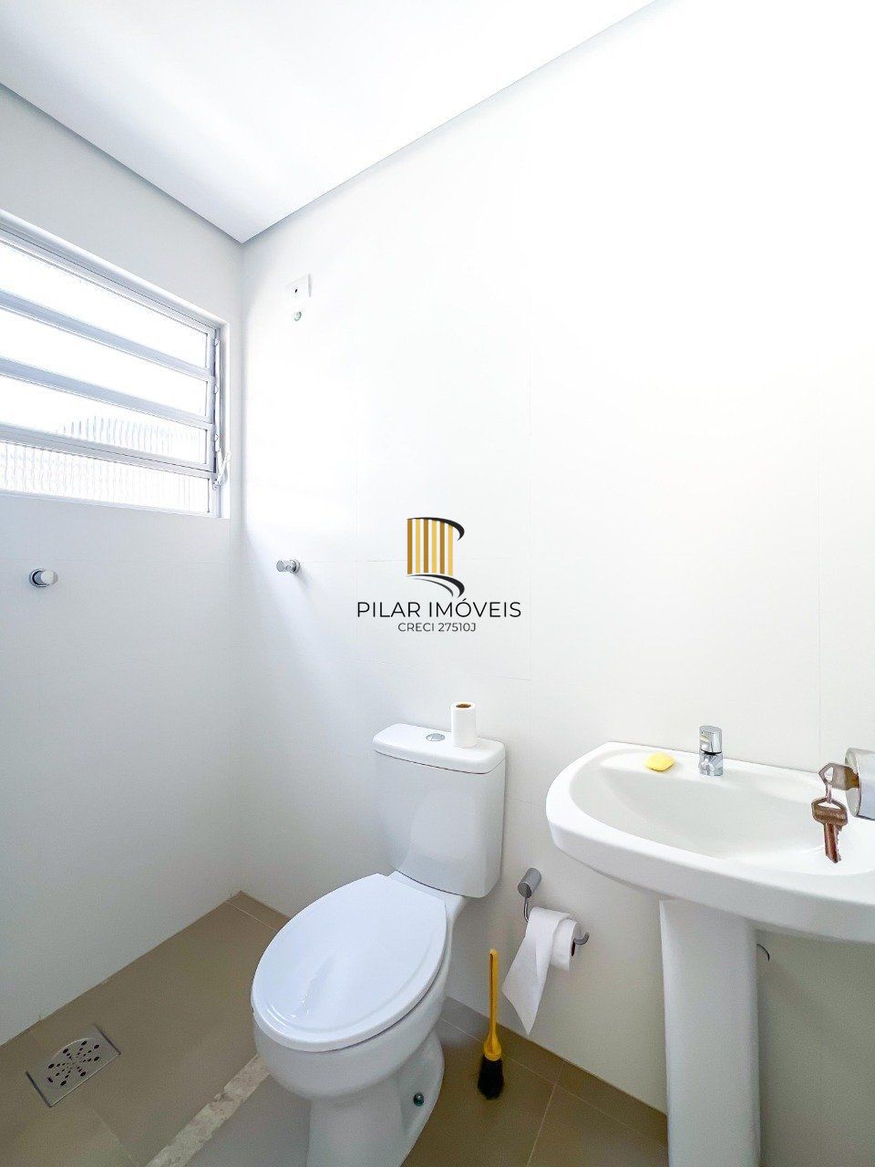 Apartamento 4 dormitórios no bairro Moinhos de Vento