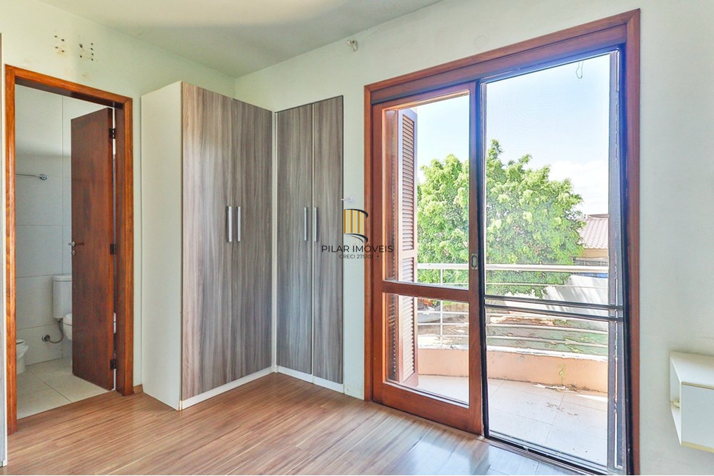 Casa de Condomínio 3 dormitórios no bairro Serraria