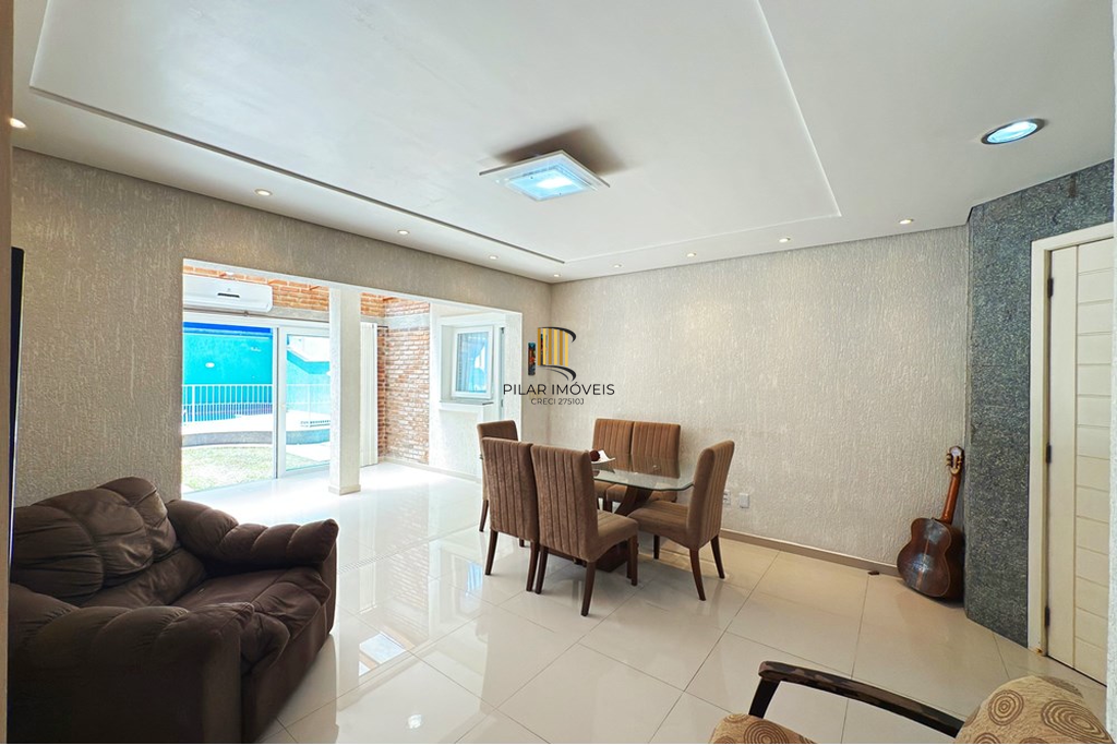 Casa 1 dormitório no bairro Hípica