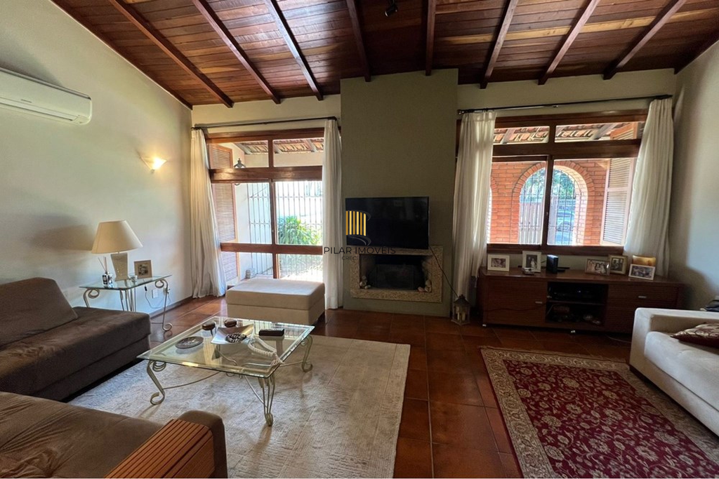 Casa 3 dormitórios no bairro Santana