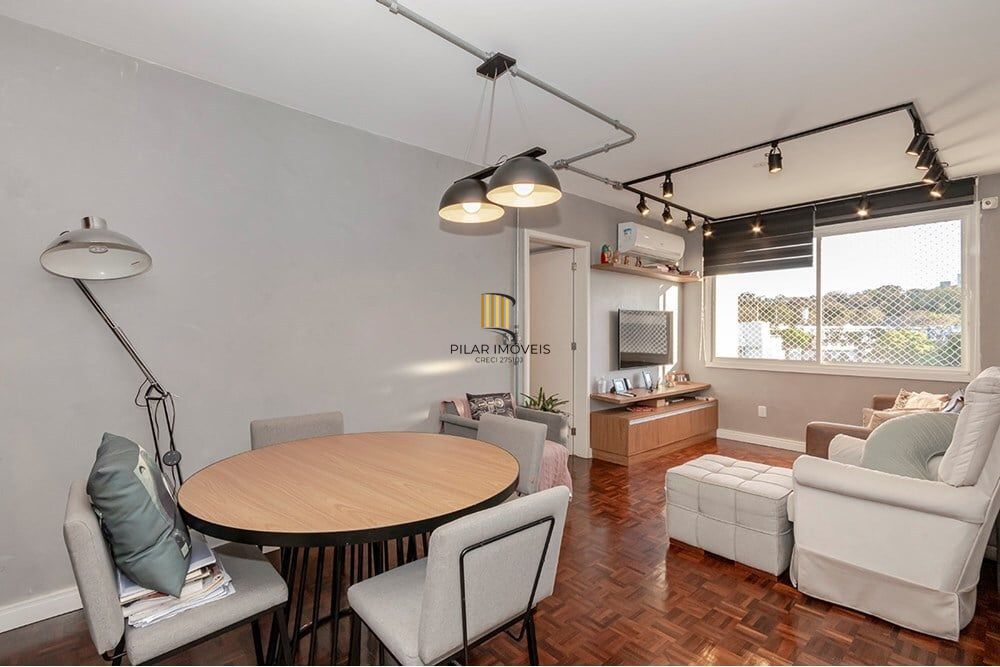 Apartamento 3 dormitórios no bairro Menino Deus