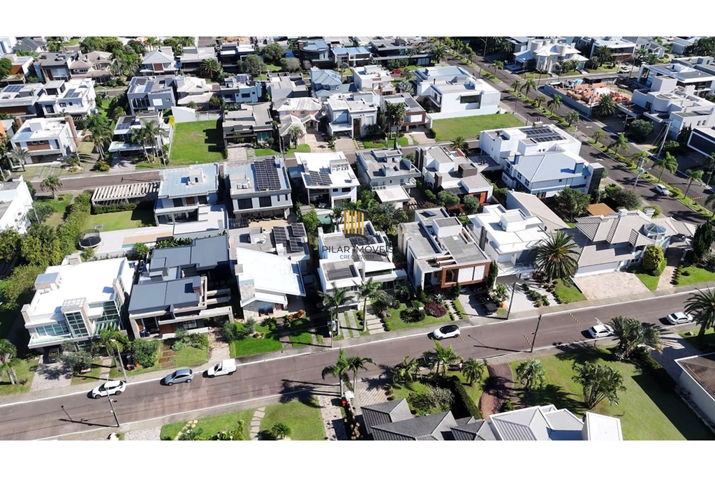 Casa de Condomínio 4 dormitórios no bairro Morada do Sol