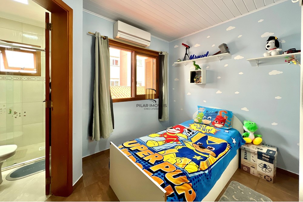 Casa 2 dormitórios no bairro Igara