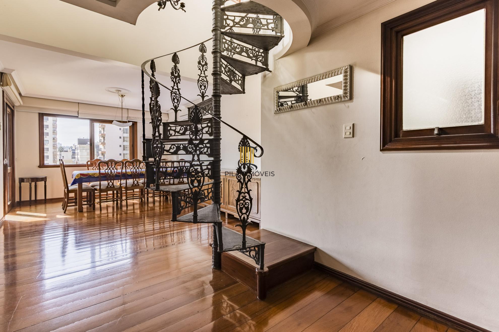 Cobertura 3 dormitórios no bairro Menino Deus