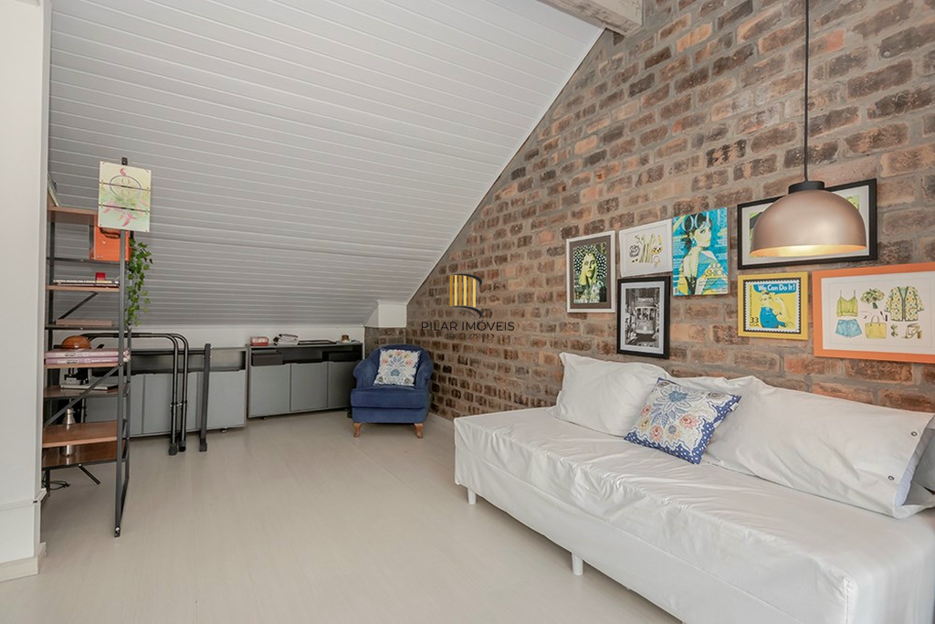 Casa de Condomínio 3 dormitórios no bairro Ipanema