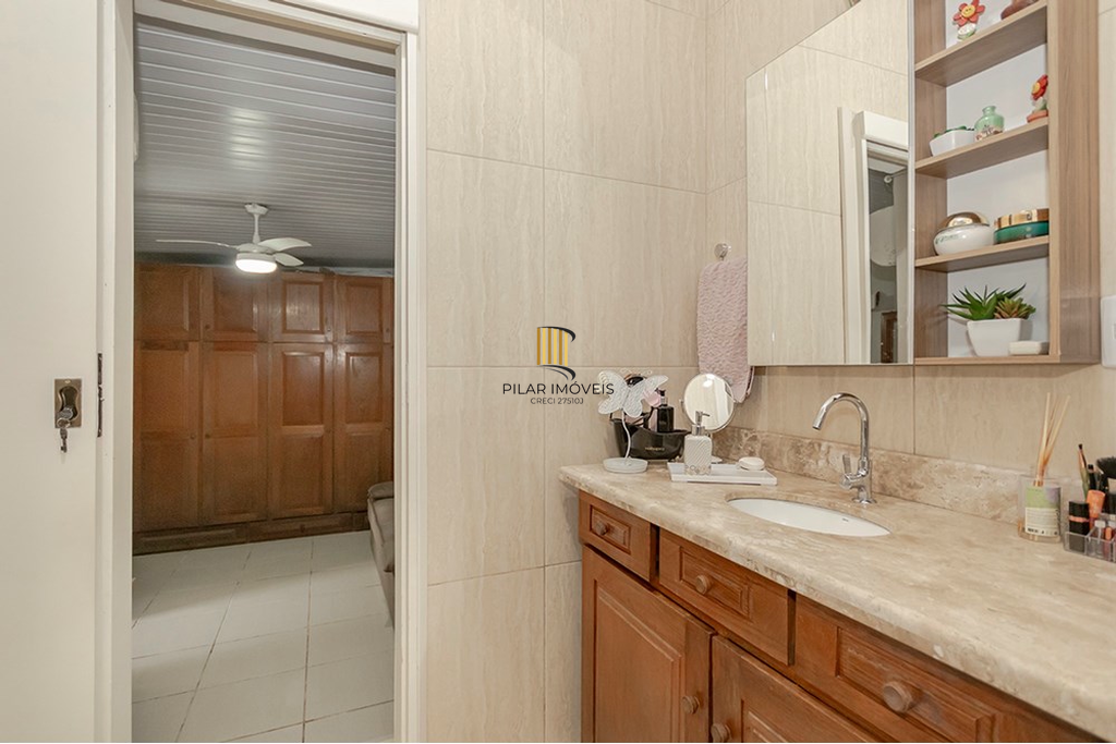 Apartamento 3 dormitórios no bairro Menino Deus
