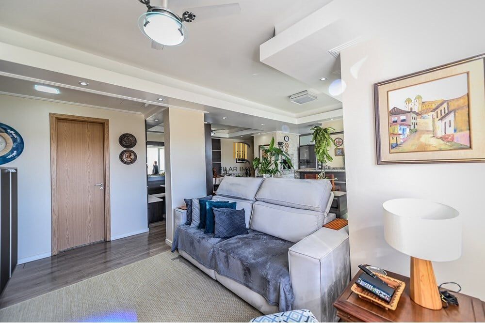 Apartamento 2 dormitórios no bairro Jardim Lindóia