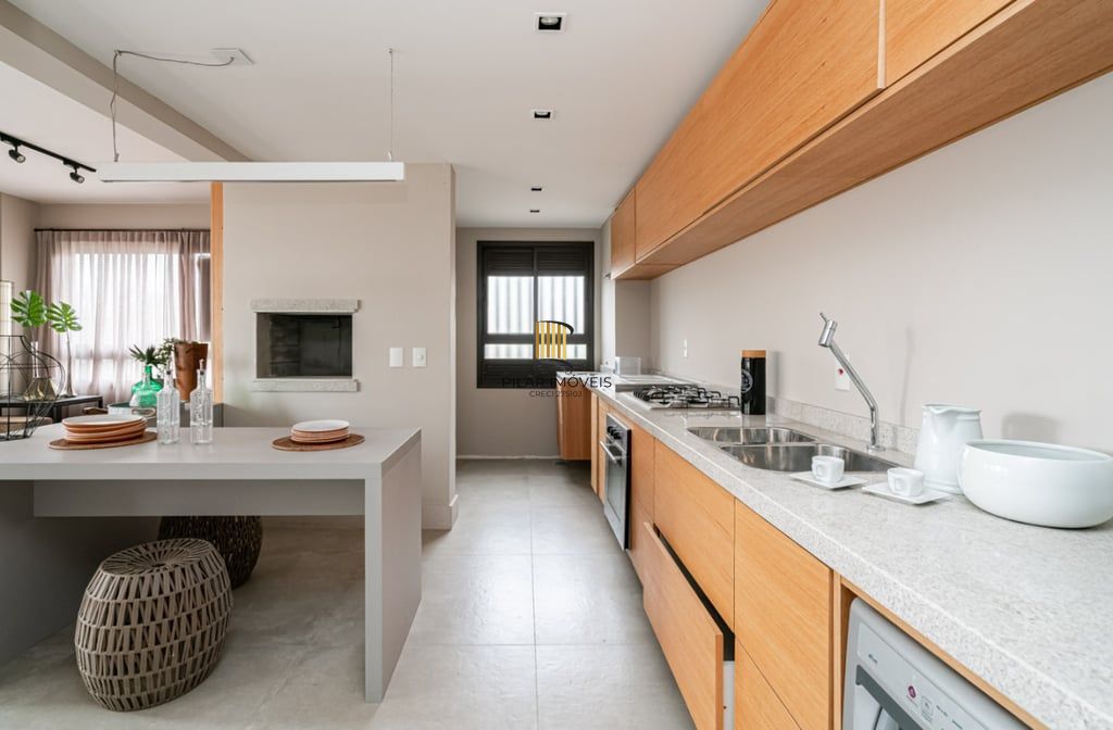 Apartamento 3 dormitórios no bairro Menino Deus