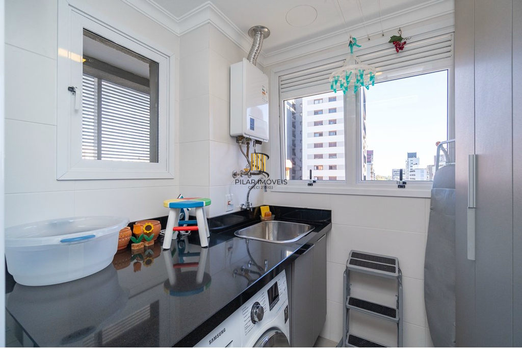 Apartamento 2 dormitórios no bairro Menino Deus