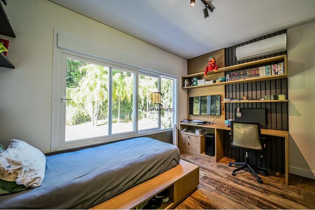 Casa de Condomínio 3 dormitórios no bairro Pedra Redonda