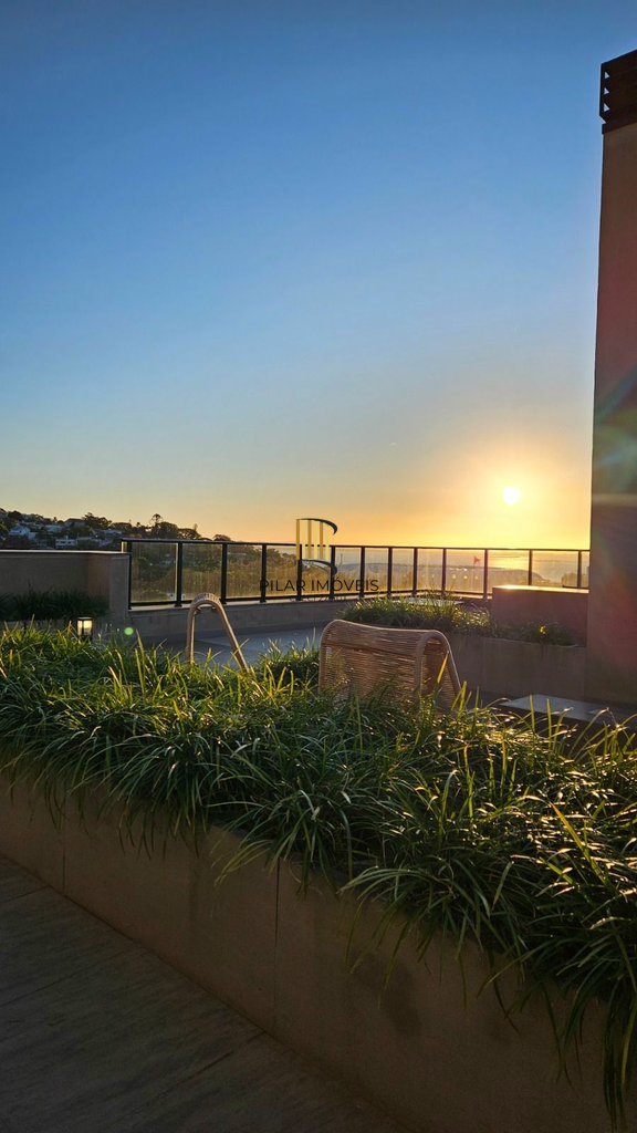 Apartamento 3 dormitórios no bairro Menino Deus